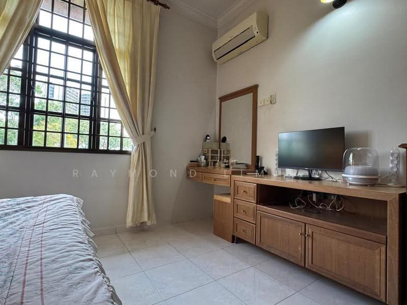 Apartment for Sale at Emerald Court - Raymond Lim PW - Bedroom - PropertyGuru.com.my