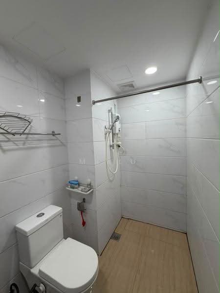 Kediaman Servis untuk Disewa di Country Garden Central Park - Mr Lu - Bathroom - PropertyGuru.com.my
