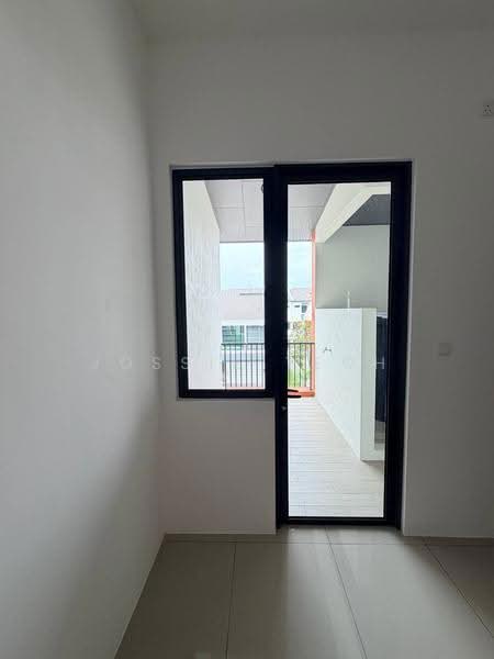 Townhouse for Rent in Simpang Ampat (Penang) - Jossie Teoh - Balcony - PropertyGuru.com.my