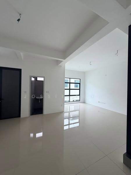 Townhouse for Rent in Simpang Ampat (Penang) - Jossie Teoh - Living Room - PropertyGuru.com.my