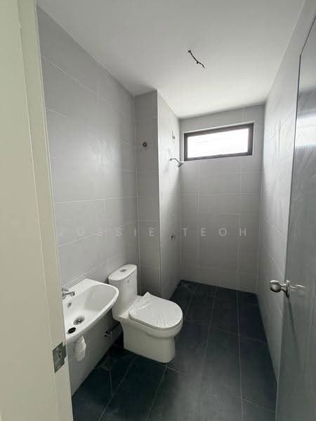 Townhouse for Rent in Simpang Ampat (Penang) - Jossie Teoh - Bathroom - PropertyGuru.com.my
