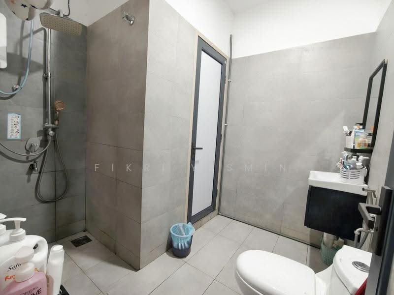 2-storey Terraced House for Sale in Serene Heights (Semenyih) - Fikri Yasmin - Bathroom - PropertyGuru.com.my