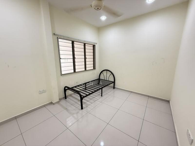 2-storey Terraced House for Rent in Taman Bukit Melaka (Bukit Baru) - Ramona Tan - Bedroom - PropertyGuru.com.my