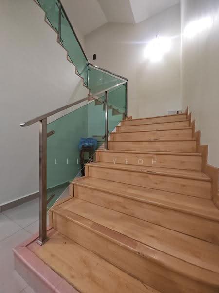 Rumah Teres 2.5-Tingkat untuk Dijual di Bandar Bukit Raja (Klang) - LILY YEOH - Staircase - PropertyGuru.com.my