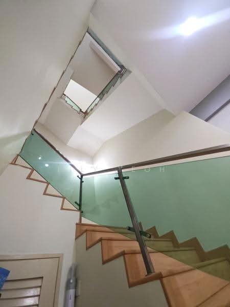 Rumah Teres 2.5-Tingkat untuk Dijual di Bandar Bukit Raja (Klang) - LILY YEOH - Staircase - PropertyGuru.com.my