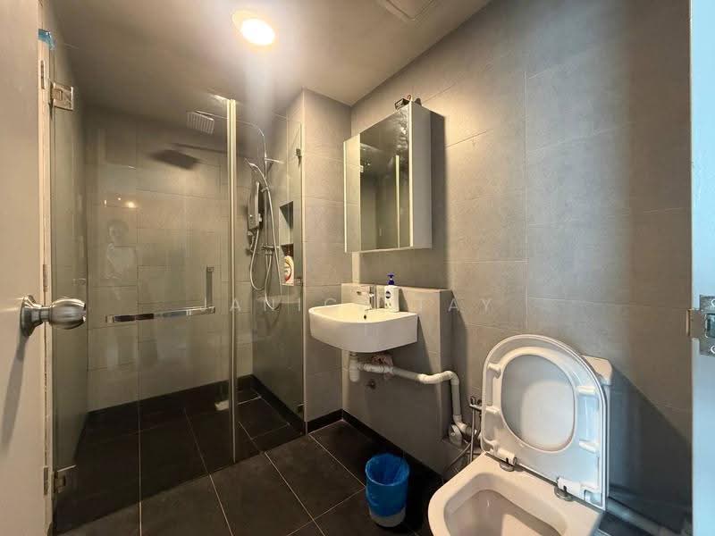 Service Residence for Sale at Jesselton Quay CityPads - Janice Tay - Bathroom - PropertyGuru.com.my