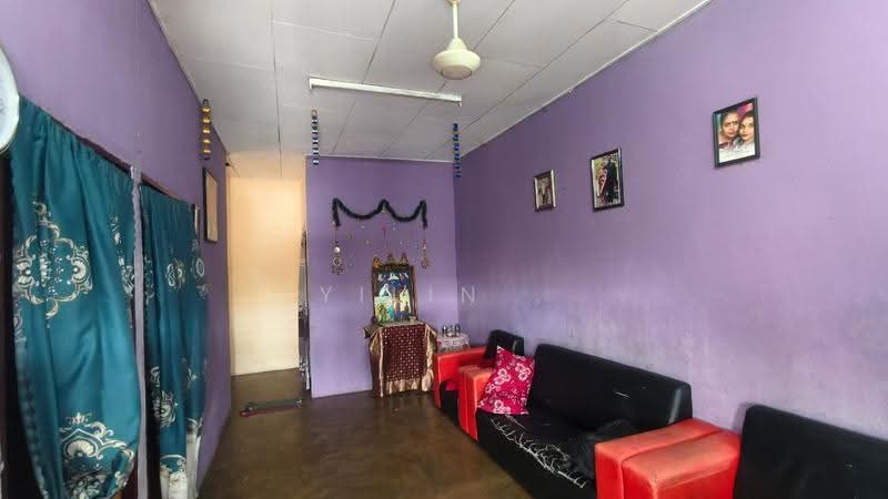 Rumah Teres 1-Tingkat untuk Dijual di Taman Merak (Simpang Ampat) - Yilin . - Living Room - PropertyGuru.com.my