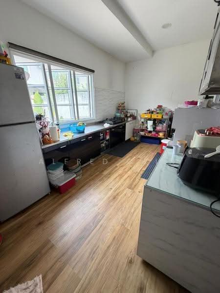 2-storey Terraced House for Sale in Matang (Kuching) - Alfred Chua - Kitchen - PropertyGuru.com.my