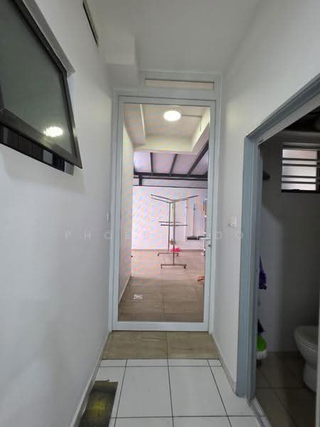 Apartment for Sale at Setia Tropika - Phoebe Foo - Corridor - PropertyGuru.com.my
