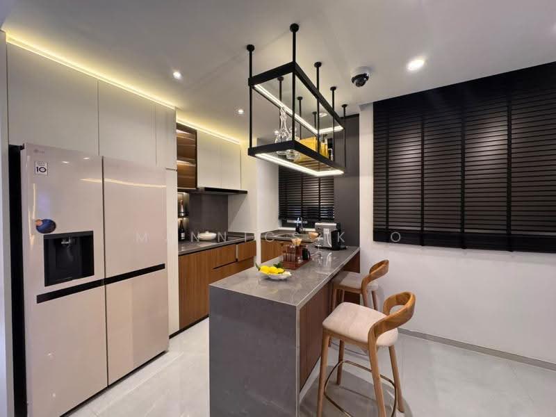 Apartment for Sale at R&F Princess Cove Phase 3-New Casa Suites - Mannics Koo - Kitchen - PropertyGuru.com.my