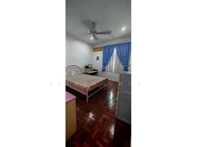 Semi-Detached House for Sale in Stutong (Kuching) - Alfred Chua - Bedroom - PropertyGuru.com.my