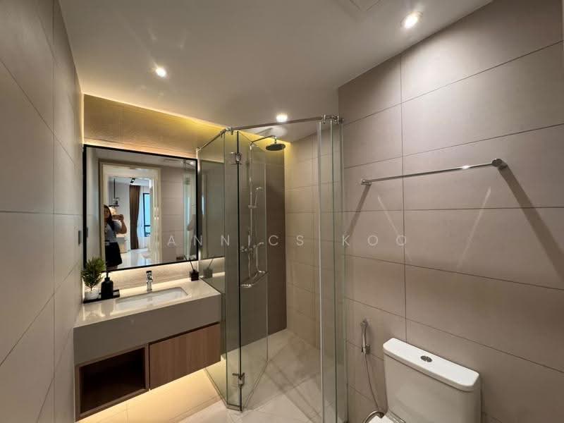 Apartment for Sale at R&F Princess Cove Phase 3-New Casa Suites - Mannics Koo - Bathroom 2 - PropertyGuru.com.my