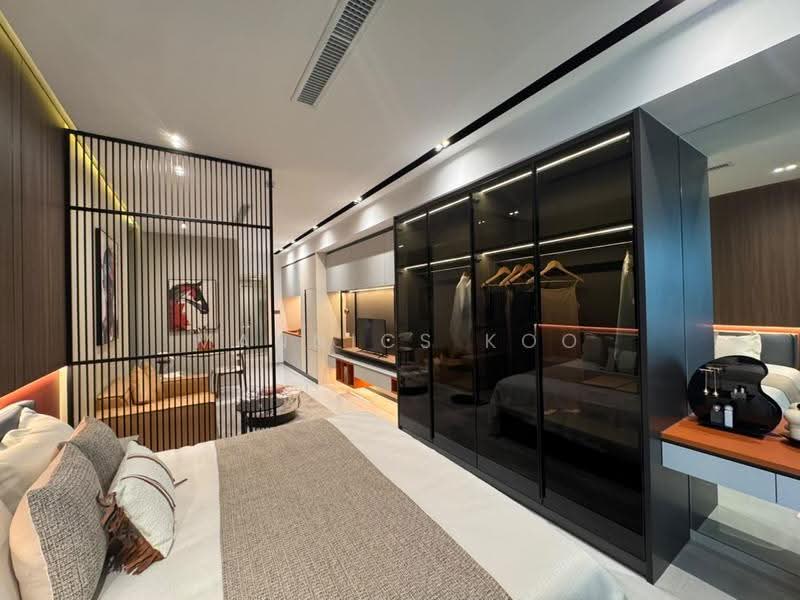 Apartment for Sale at R&F Princess Cove Phase 3-New Casa Suites - Mannics Koo - Studio Area Bedroom - PropertyGuru.com.my