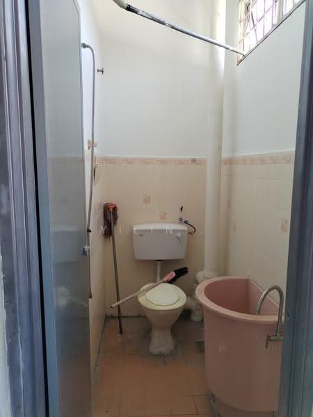 2-storey Terraced House for Sale in Taman Tempua (Simpang Ampat) - Yilin . - Bathroom - PropertyGuru.com.my