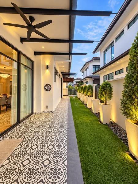 Cluster House for Sale in Eco Majestic (Semenyih) - Fiqri Hazim Rozmi - Exterior - PropertyGuru.com.my