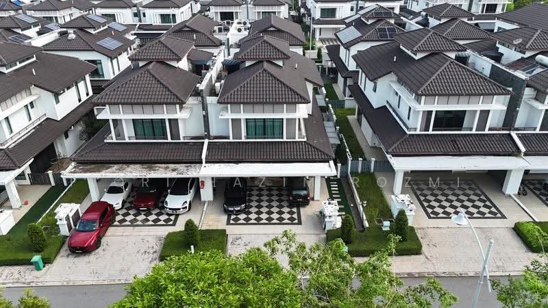 Cluster House for Sale in Eco Majestic (Semenyih) - Fiqri Hazim Rozmi - Exterior - PropertyGuru.com.my
