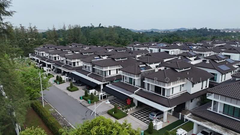 Cluster House for Sale in Eco Majestic (Semenyih) - Fiqri Hazim Rozmi - Exterior - PropertyGuru.com.my