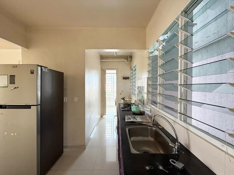 Apartment for Sale at Central Garden - Bryan Teng - Kitchen - PropertyGuru.com.my