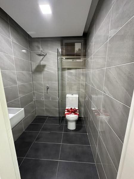 Kondominium untuk Dijual di Sky88 Residences - Zoey Liau - Bathroom - PropertyGuru.com.my