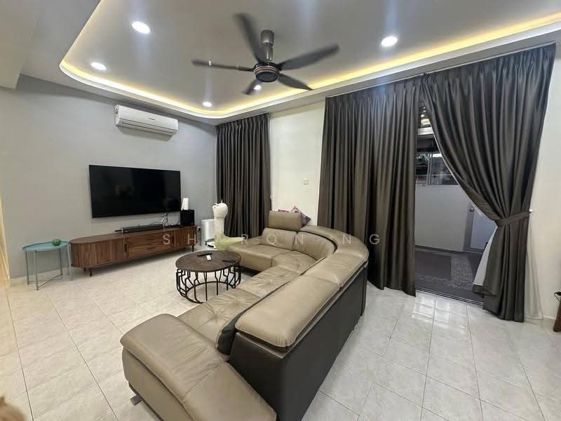 Rumah Bandar untuk Dijual di Johor Bahru (Johor) - Sharon Ng - Living Room - PropertyGuru.com.my