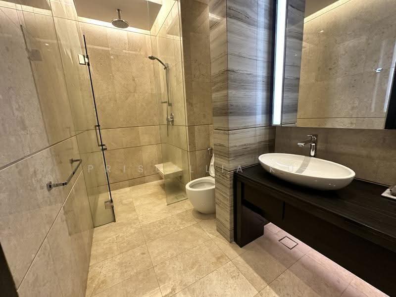 Service Residence for Sale at The Ritz-Carlton Residences - Priscillia Ku - Bathroom - PropertyGuru.com.my