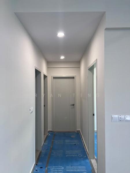 Kondominium untuk Dijual di Havana Beach Residences - Bryan Teng - Corridor - PropertyGuru.com.my