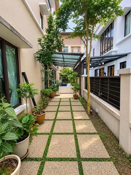Semi-Detached House for Sale in Sri Hartamas (Kuala Lumpur) - Fiqri Hazim Rozmi - Exterior - PropertyGuru.com.my