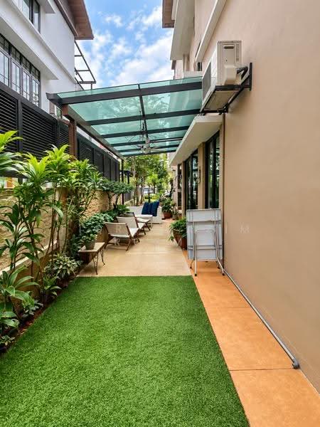 Semi-Detached House for Sale in Sri Hartamas (Kuala Lumpur) - Fiqri Hazim Rozmi - Exterior - PropertyGuru.com.my