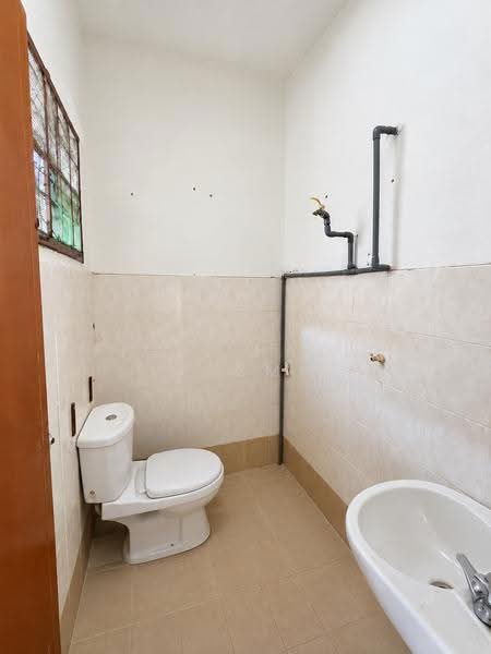 Rumah Teres 2-Tingkat untuk Dijual di Bandar Baru Bangi (Selangor) - Fiqri Hazim Rozmi - Bathroom - PropertyGuru.com.my