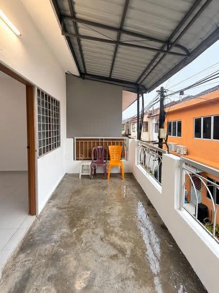 Rumah Teres 2-Tingkat untuk Dijual di Bandar Baru Bangi (Selangor) - Fiqri Hazim Rozmi - Balcony - PropertyGuru.com.my