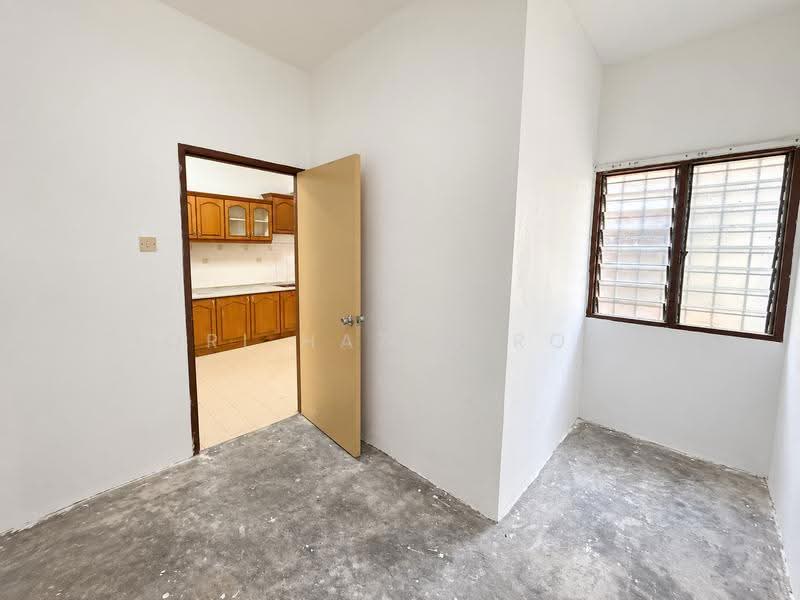 Rumah Teres 2-Tingkat untuk Dijual di Bandar Baru Bangi (Selangor) - Fiqri Hazim Rozmi - Kitchen - PropertyGuru.com.my