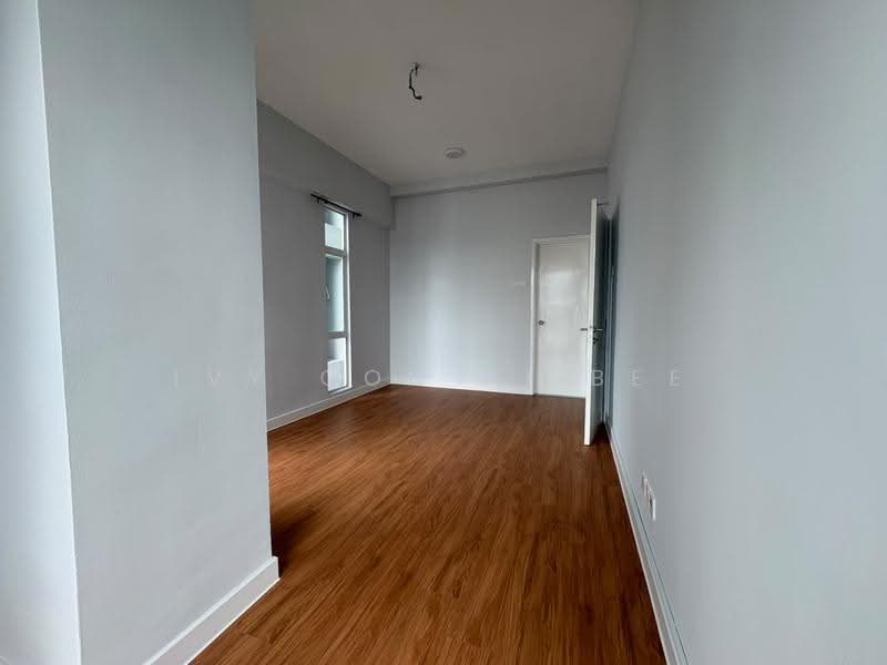 Kediaman Servis untuk Dijual di Casa Suites - Ivy Goh Ai Bee - Master Bedroom - PropertyGuru.com.my