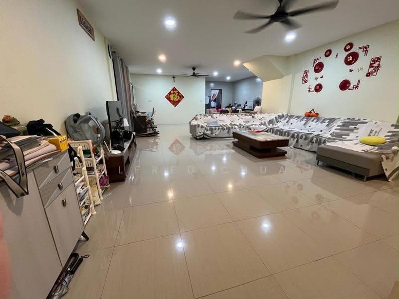 Semi-Detached House for Sale in Kuching (Sarawak) - Alfred Chua - Living Room - PropertyGuru.com.my