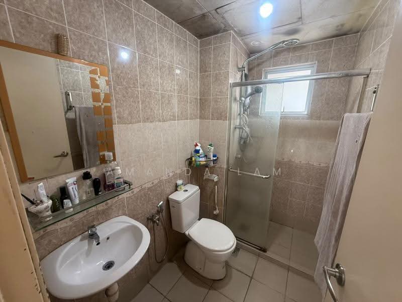 Kondominium untuk Dijual di Park View Tower - Amanda Lam - Bathroom - PropertyGuru.com.my