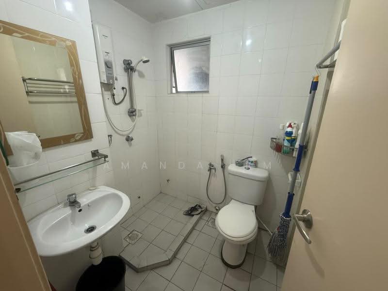 Kondominium untuk Dijual di Park View Tower - Amanda Lam - Bathroom - PropertyGuru.com.my