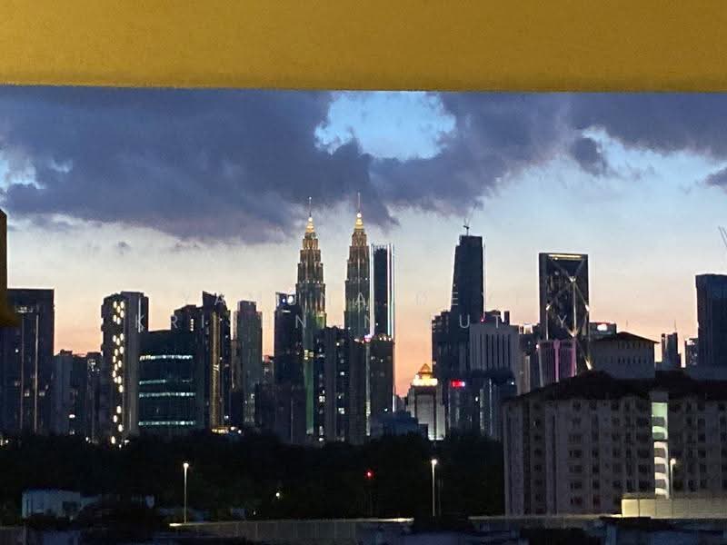 Kondominium untuk Dijual di Menara Polo - Yamuna Devi Krishnan Kutty - KLCC Sunset view - PropertyGuru.com.my