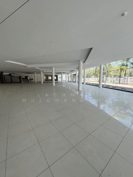 Gudang untuk Disewa di Temasya Glenmarie (Glenmarie) - Lachman Mulchandani - PropertyGuru.com.my