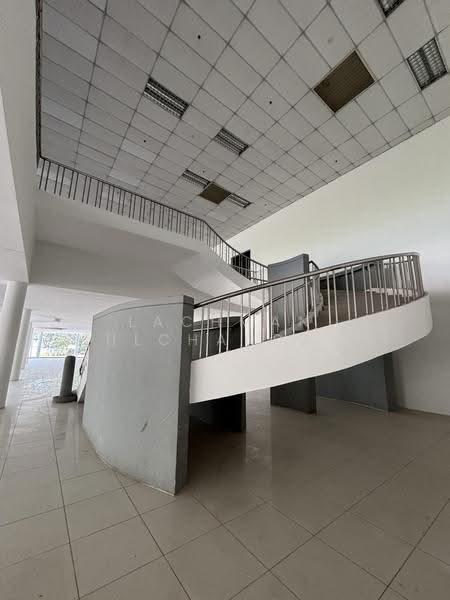 Gudang untuk Disewa di Temasya Glenmarie (Glenmarie) - Lachman Mulchandani - PropertyGuru.com.my