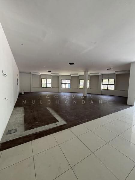 Gudang untuk Disewa di Temasya Glenmarie (Glenmarie) - Lachman Mulchandani - PropertyGuru.com.my