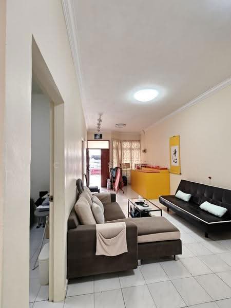 Terraced House for Sale in Taman Senai Utama (Kulai) - Chrisanna Ong - Living Room - PropertyGuru.com.my
