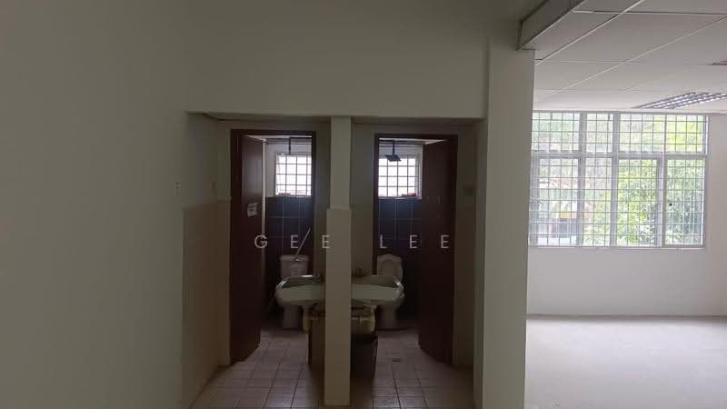 Pejabat untuk Disewa di Bandar Sri Permaisuri (Cheras) - GEE Lee - Bathroom - PropertyGuru.com.my
