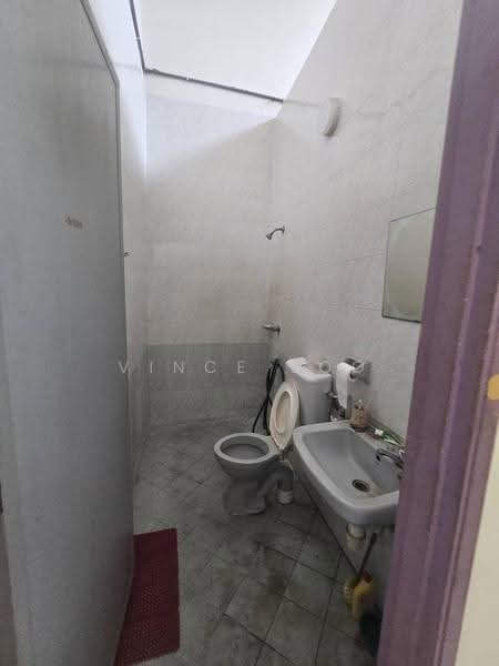 Rumah Teres 2-Tingkat untuk Dijual di Bandar Selesa Jaya (Skudai) - Vince Soo - Bathroom - PropertyGuru.com.my