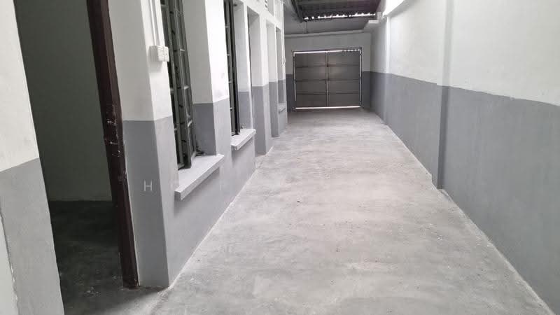 Kedai untuk Disewa di Klang (Selangor) - Ho Peng Lee - Corridor - PropertyGuru.com.my