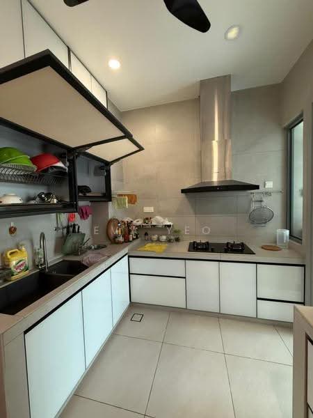 Bungalow House for Sale in Taman Molek (Johor Bahru) - Eva Yeo - Kitchen - PropertyGuru.com.my