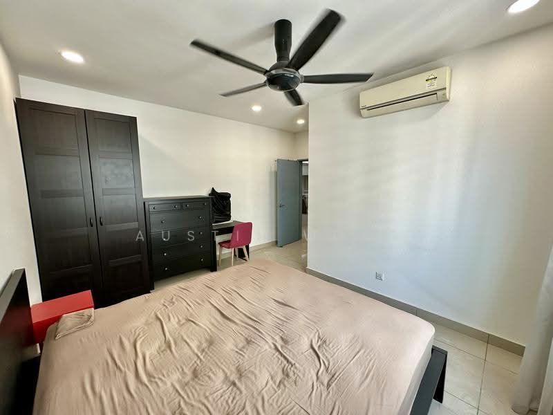 Kediaman Servis untuk Dijual di V-Residensi 2 - Austin Wong - Bedroom - PropertyGuru.com.my