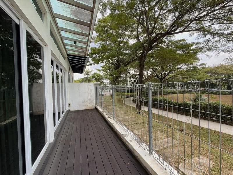 Rumah Banglo untuk Dijual di Taman Molek (Johor Bahru) - Eva Yeo - Balcony - PropertyGuru.com.my