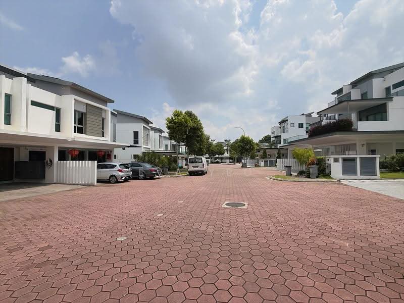 Rumah Banglo untuk Dijual di Taman Molek (Johor Bahru) - Eva Yeo - Exterior - PropertyGuru.com.my