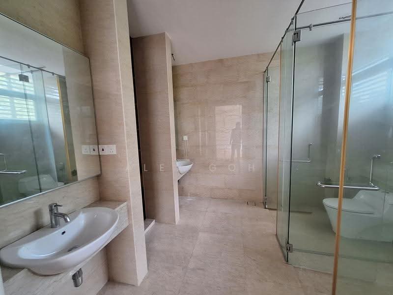 Kondominium untuk Dijual di Kenny Hills Residence - Alex Goh - Bathroom - PropertyGuru.com.my