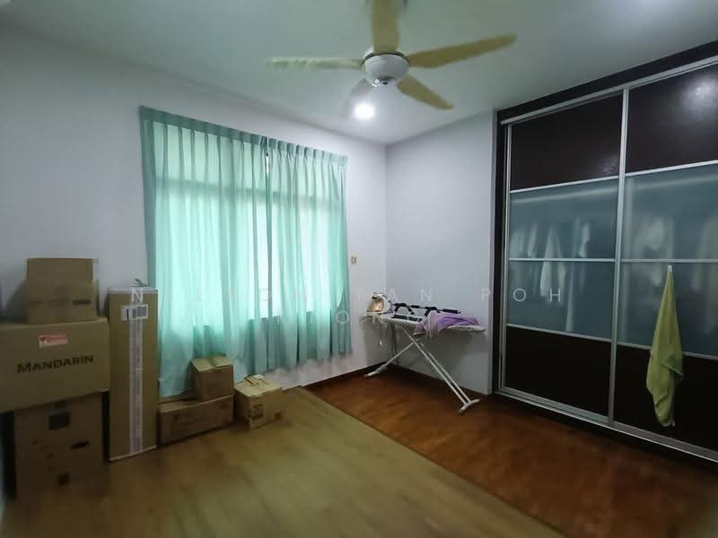 Rumah Berkembar untuk Dijual di Austin (Johor Bahru) - Nelson Tan Poh Kiong - Bedroom - PropertyGuru.com.my