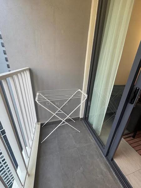 Service Residence for Sale at SUNSURIA FORUM SERVICED APARTMENT - John Tee - Balcony - PropertyGuru.com.my